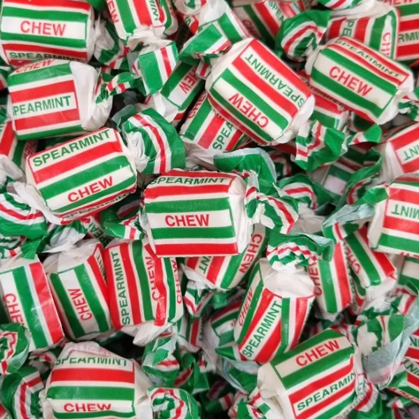 Spearmint chews 100g individually wrapped mint flavoured sweets