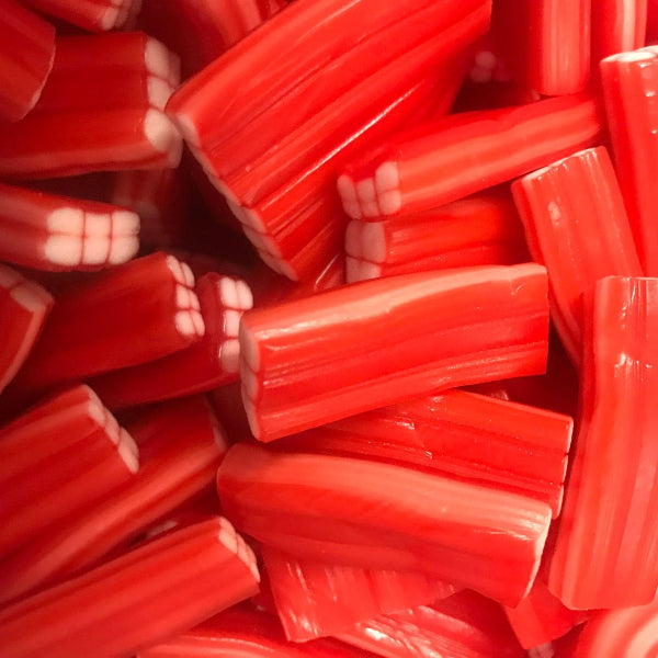 Strawberry bricks 100g strawberry liquorice sweets with fondant centre